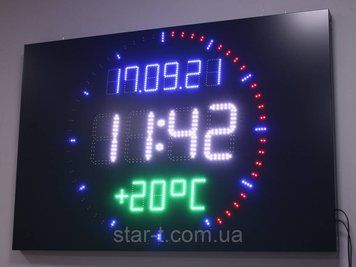 Фасадний електронний годинник з секундною стрілкою 07779 фото